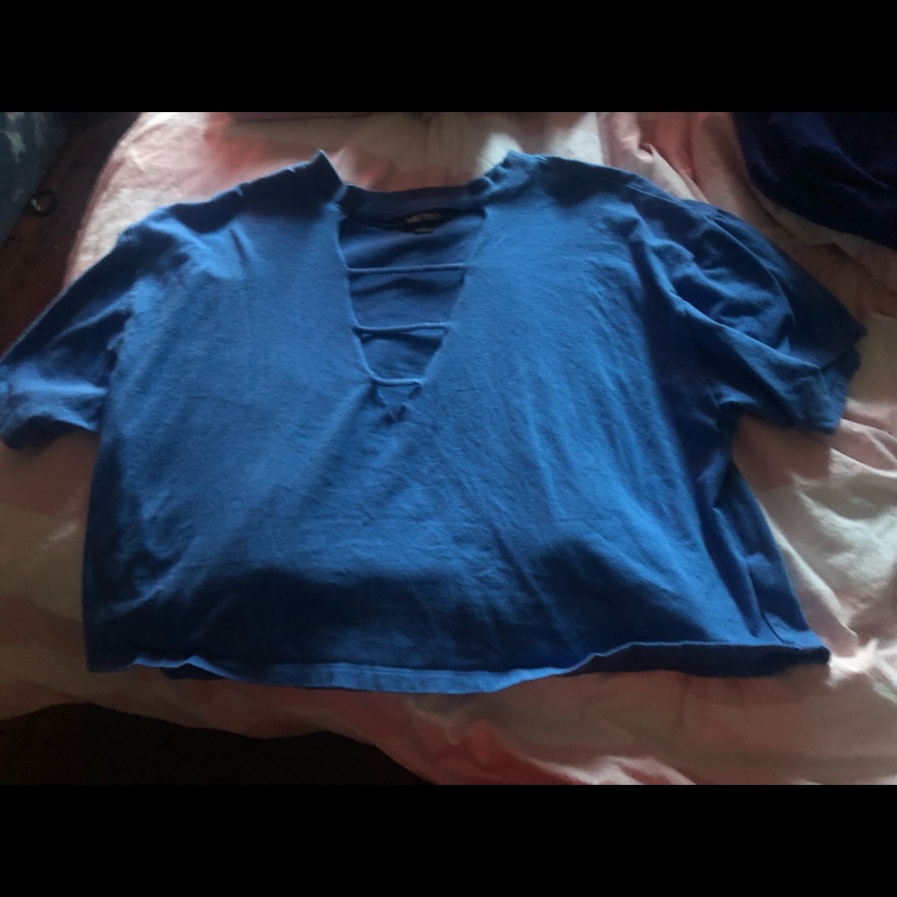 blue crop top